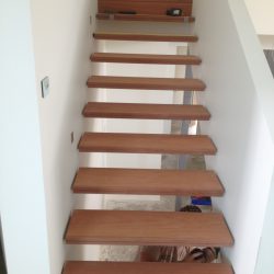 Stair, floating