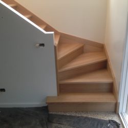 Stair, winder with D tread